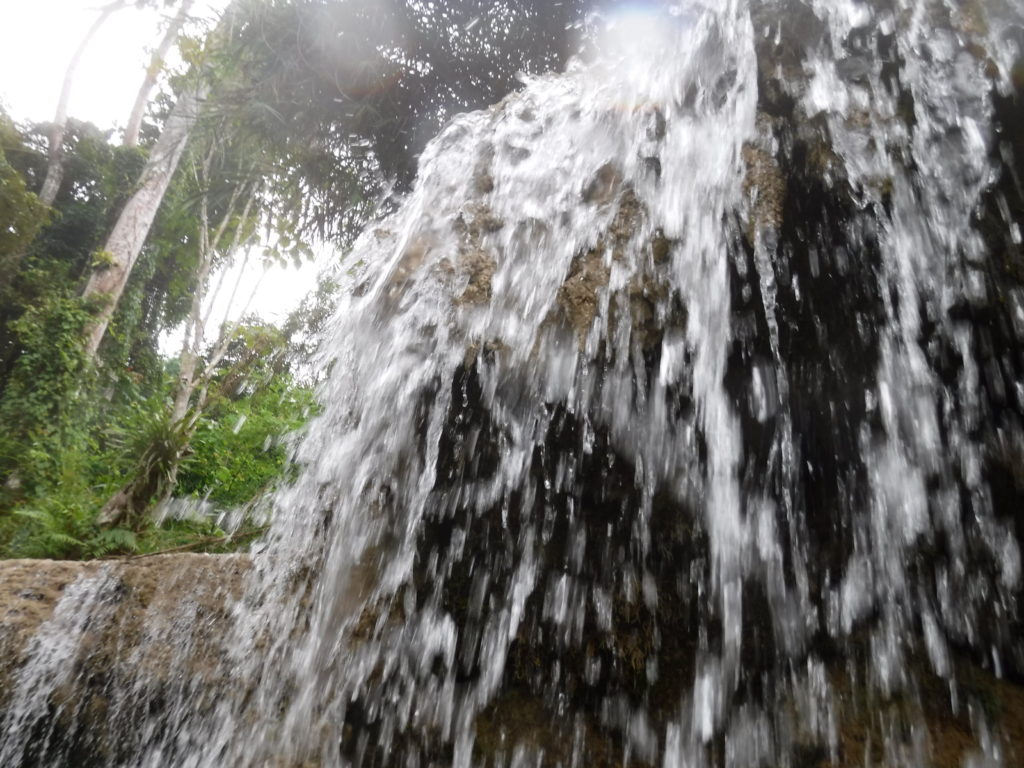 ラオス・ルアンパバーン「クアンシーの滝」滝の様子
