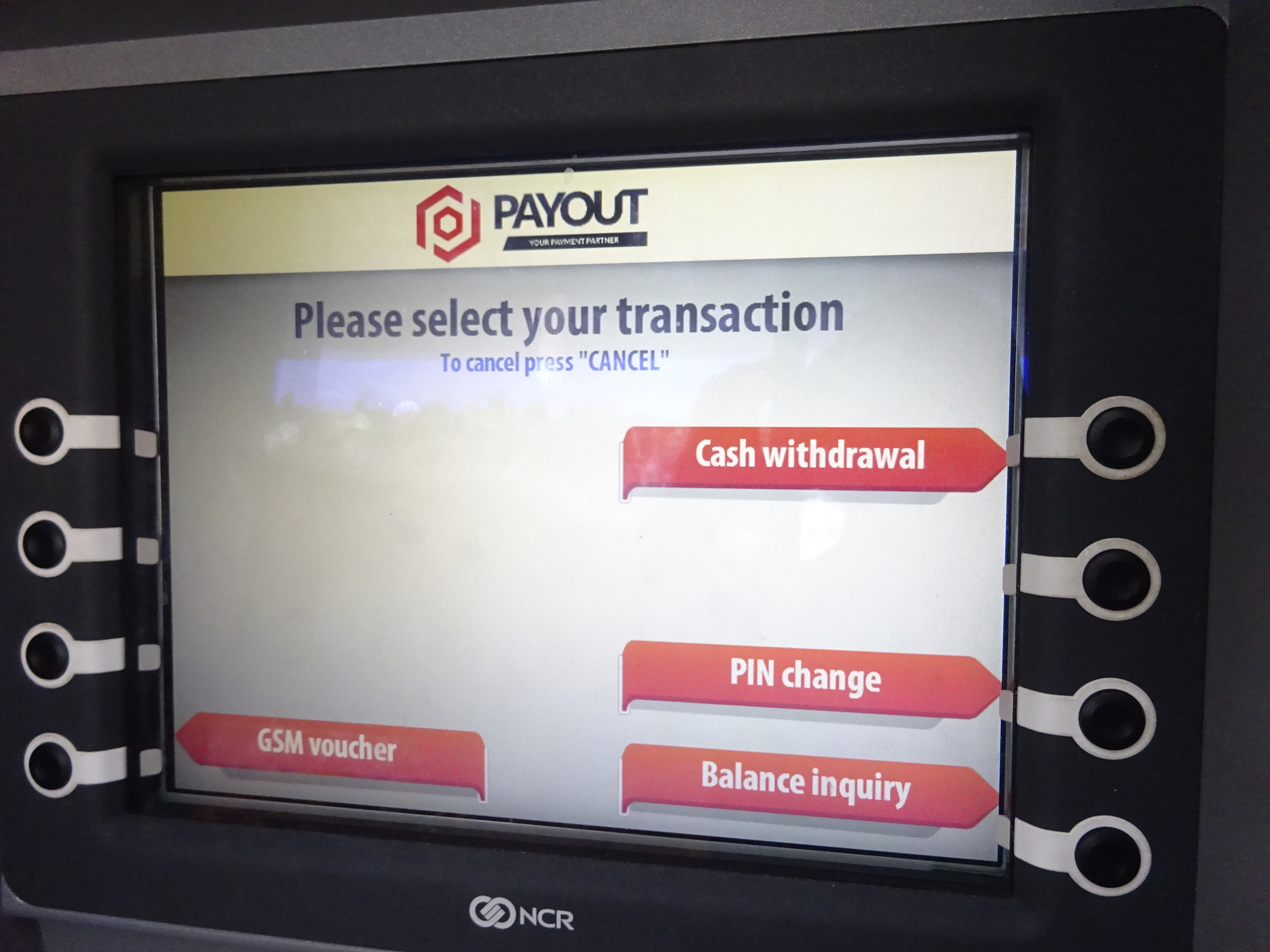 海外ATMの使い方・キャッシング操作方法・現金引き出し